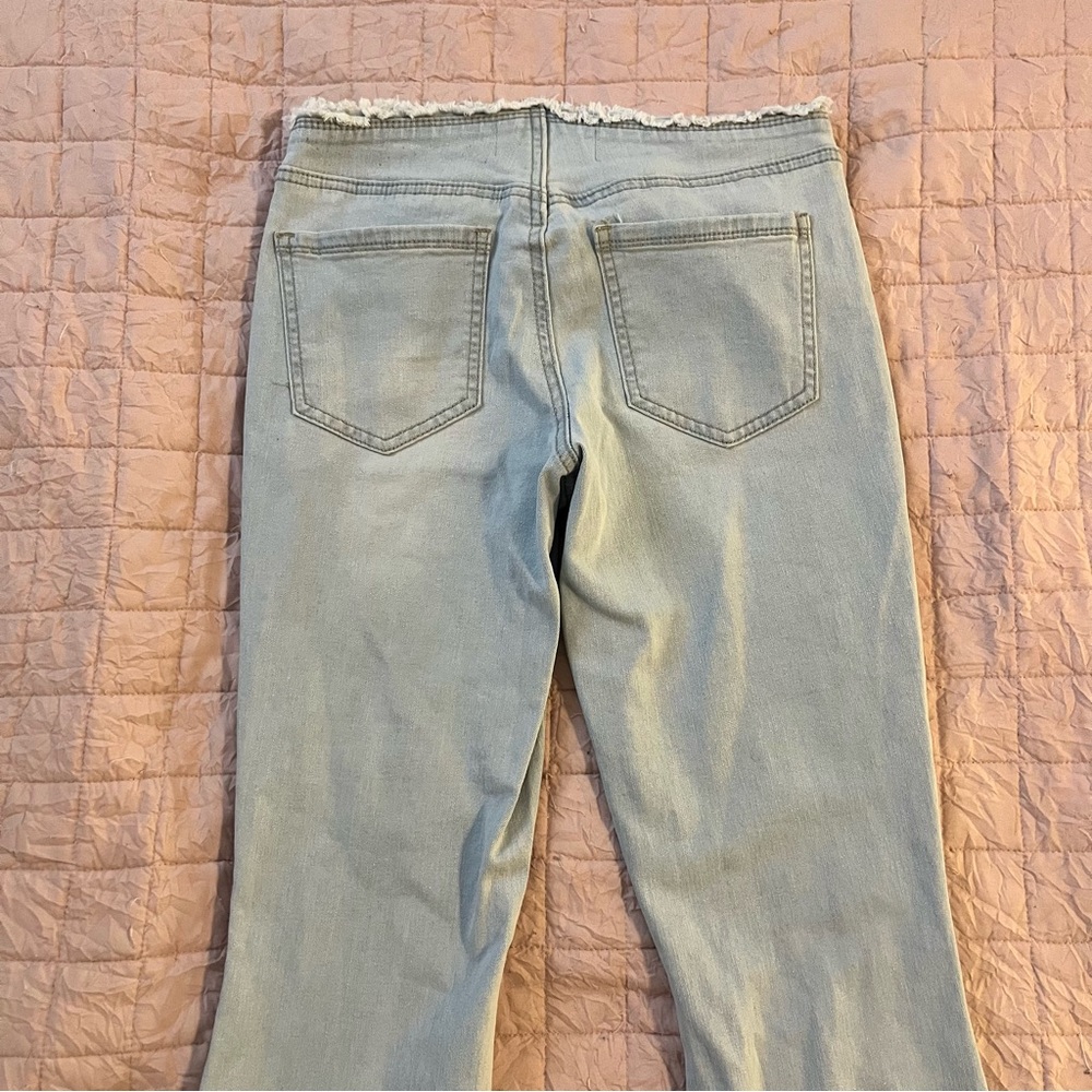 Low Rise Flare Jeans - Picture 2 of 3